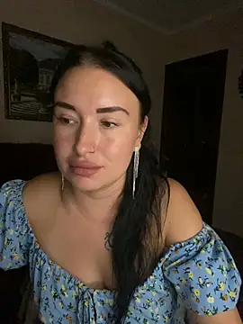 Roxana Bell online show from July 13, 2026, 4:54 pm