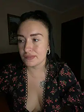 Roxana Bell online show from July 15, 2026, 6:57 pm