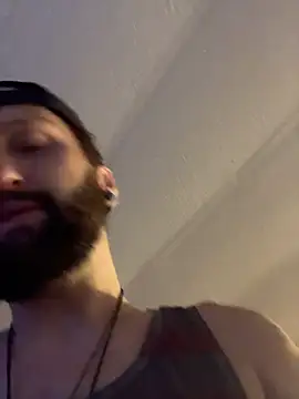 BobbyQ29 online show from May 14, 2026, 2:29 am