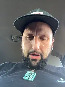 BobbyQ29 online show from July 26, 2026, 1:47 am