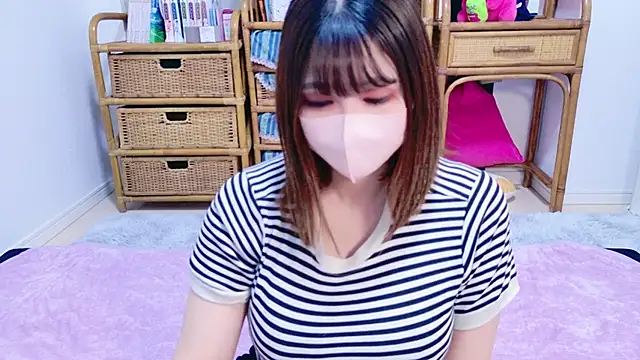 Snapshot of Megu_Melon chatting on May 28, 2026, 12:46 pm Megu Melon online show from May 28, 2026, 12:46 pm