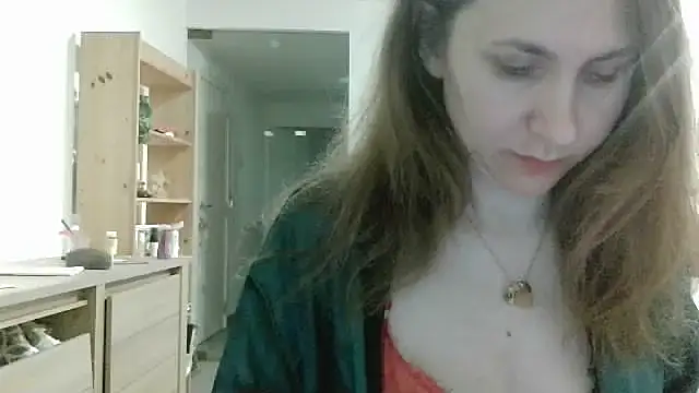 JasmineGlamour online show from April 29, 2026, 2:48 am