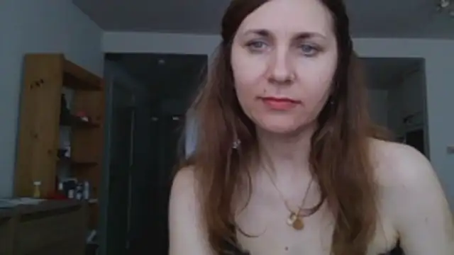 JasmineGlamour online show from May 18, 2026, 4:24 pm