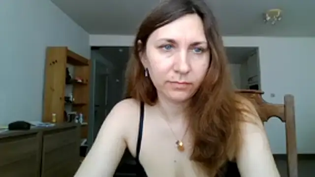 JasmineGlamour online show from May 24, 2026, 1:05 pm