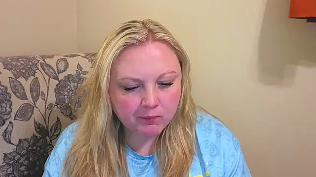 Snapshot of PhatAssBlond chatting on April 27, 2026, 7:56 pm PhatAssBlond online show from April 27, 2026, 7:56 pm