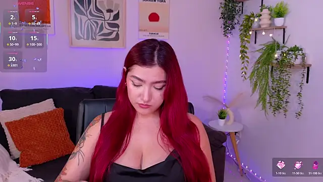 Snapshot of ViolettCastel chatting on April 19, 2026, 6:43 pm ViolettCastel online show from April 19, 2026, 6:43 pm