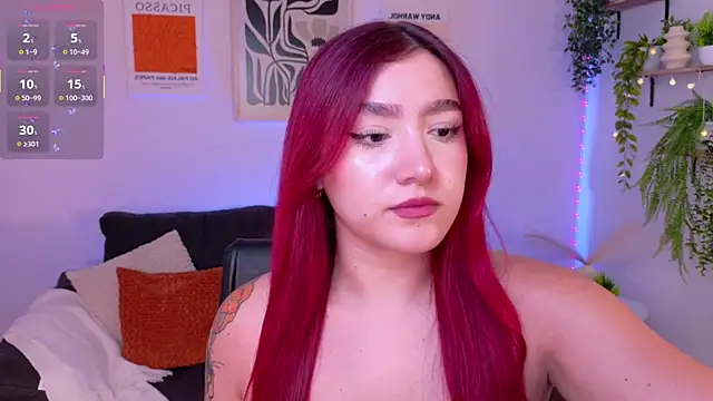 Snapshot of ViolettCastel chatting on April 22, 2026, 7:26 pm ViolettCastel online show from April 22, 2026, 7:26 pm