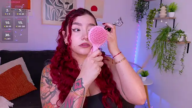 Snapshot of ViolettCastel chatting on May 8, 2026, 8:36 pm ViolettCastel online show from May 8, 2026, 8:36 pm