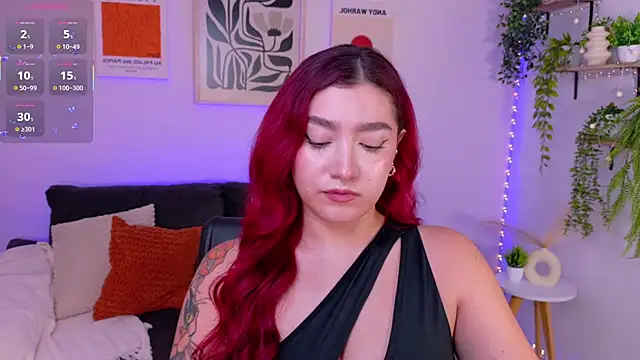 Snapshot of ViolettCastel chatting on May 12, 2026, 8:06 pm ViolettCastel online show from May 12, 2026, 8:06 pm