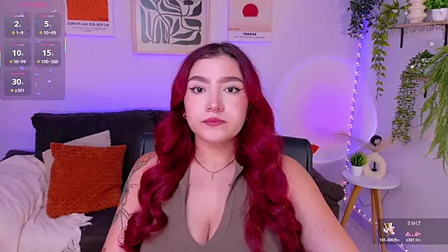 Snapshot of ViolettCastel chatting on May 19, 2026, 8:04 pm ViolettCastel online show from May 19, 2026, 8:04 pm