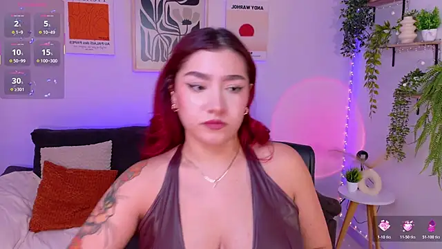 Snapshot of ViolettCastel chatting on May 20, 2026, 8:04 pm ViolettCastel online show from May 20, 2026, 8:04 pm