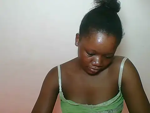 HotJeylee online show from May 4, 2026, 4:58 pm