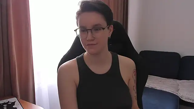 JessieFlower online show from May 9, 2026, 7:46 am