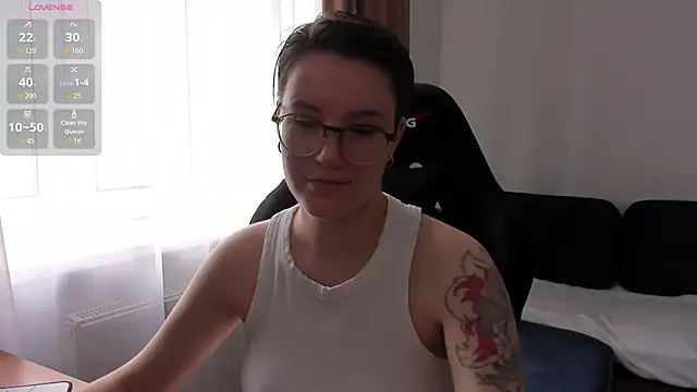 JessieFlower online show from July 18, 2026, 8:18 am