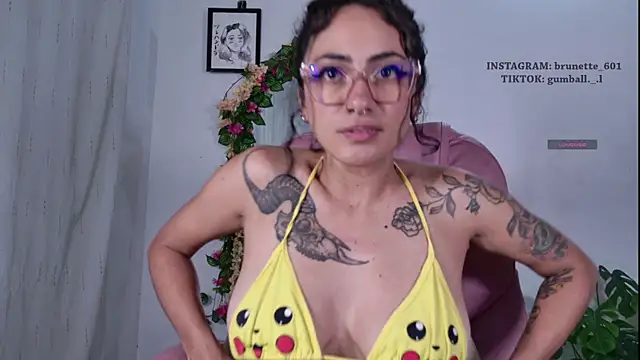 paula brunette online show from July 7, 2026, 3:53 am