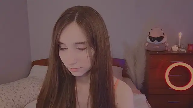 lezyliza online show from July 26, 2026, 3:08 pm