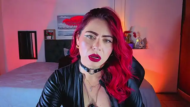 Snapshot of Dulce_charlottee chatting on March 5, 2026, 3:52 pm Dulce charlottee online show from March 5, 2026, 3:52 pm