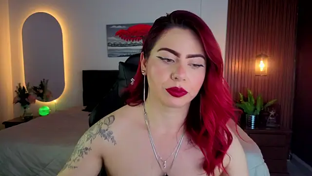 Snapshot of Dulce_charlottee chatting on May 19, 2026, 7:31 pm Dulce charlottee online show from May 19, 2026, 7:31 pm