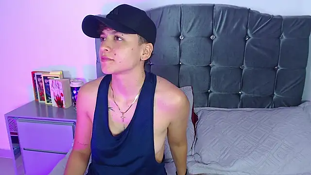 Snapshot of Antonella_Cruz02 chatting on July 13, 2026, 3:31 am Antonella Cruz02 online show from July 13, 2026, 3:31 am