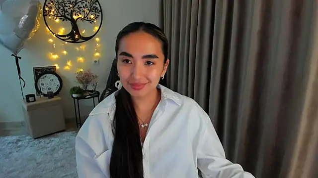 Snapshot of worldofkim chatting on May 2, 2026, 8:14 pm worldofkim online show from May 2, 2026, 8:14 pm