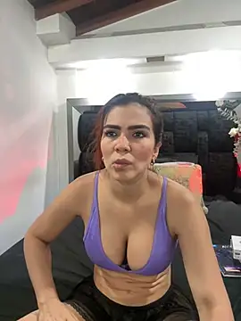 Arianna Jones1 online show from July 7, 2026, 1:08 am