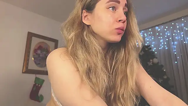 hotexclusive  online show from January 1, 2025, 4:39 am