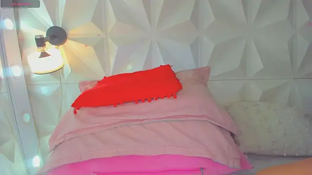 cute latinaxxx online show from June 28, 2026, 4:18 am