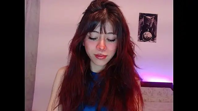 SuzzyyM online show from July 28, 2026, 11:26 pm