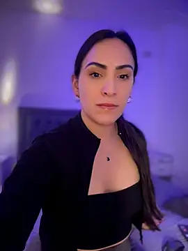 Snapshot of alessandra-a chatting on July 26, 2026, 3:25 am alessandra-a online show from July 26, 2026, 3:25 am