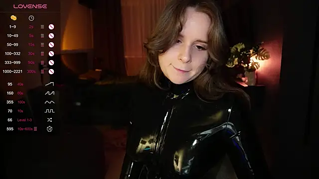 Snapshot of Jantrlatex chatting on May 17, 2026, 8:38 pm Jantrlatex online show from May 17, 2026, 8:38 pm