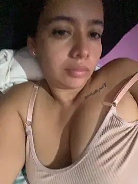 juliana 0796 online show from May 18, 2026, 4:13 pm