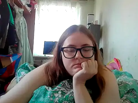 Snapshot of DesireMelissa chatting on June 23, 2026, 7:17 am DesireMelissa online show from June 23, 2026, 7:17 am