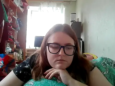 Snapshot of DesireMelissa chatting on July 4, 2026, 1:06 pm DesireMelissa online show from July 4, 2026, 1:06 pm
