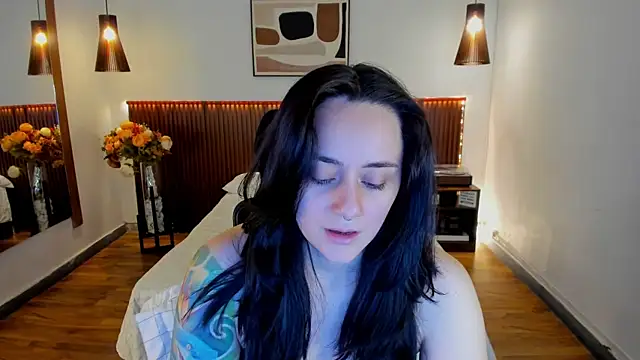 Snapshot of KatherineBond chatting on June 30, 2026, 6:20 pm KatherineBond online show from June 30, 2026, 6:20 pm