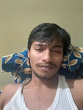 Snapshot of hairydude49 chatting on July 4, 2026, 6:47 pm hairydude49 online show from July 4, 2026, 6:47 pm