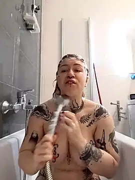 Snapshot of divine_eve chatting on March 31, 2026, 4:29 pm divine eve online show from March 31, 2026, 4:29 pm