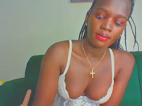 Snapshot of cutesmiling chatting on April 17, 2026, 4:48 am cutesmiling online show from April 17, 2026, 4:48 am
