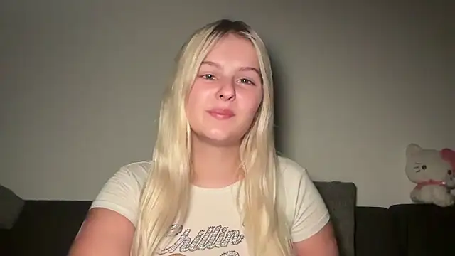 Allylove03 online show from July 15, 2026, 4:12 pm
