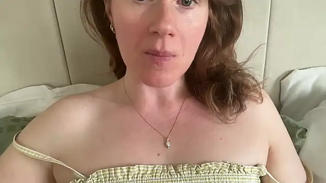 Snapshot of redheadrosie69 chatting on April 19, 2026, 12:26 pm redheadrosie69 online show from April 19, 2026, 12:26 pm