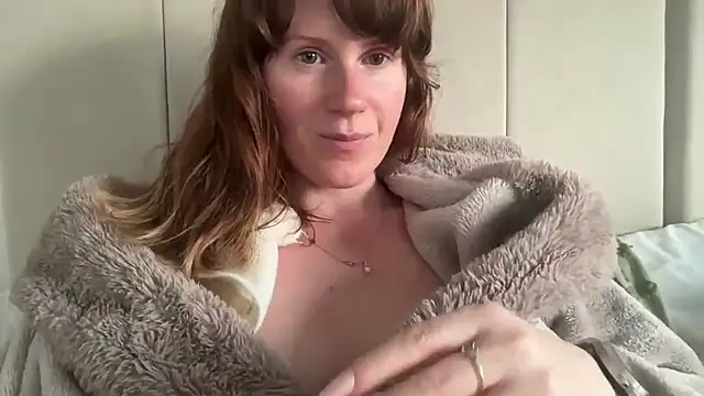 Snapshot of redheadrosie69 chatting on May 17, 2026, 6:59 pm redheadrosie69 online show from May 17, 2026, 6:59 pm