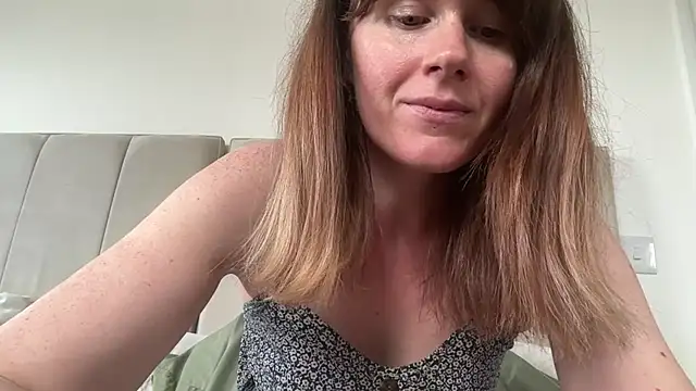 Snapshot of redheadrosie69 chatting on June 17, 2026, 9:12 am redheadrosie69 online show from June 17, 2026, 9:12 am