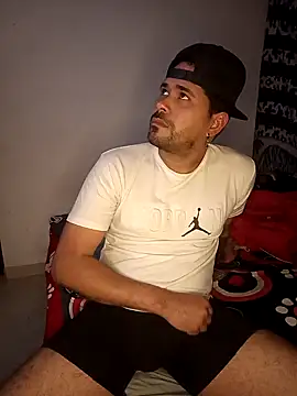 Joselatino23 online show from October 17, 2025, 5:10 am