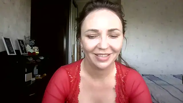 Snapshot of AngelinaLove28 chatting on June 16, 2026, 7:00 am AngelinaLove28 online show from June 16, 2026, 7:00 am