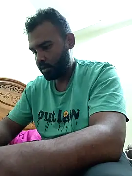 ListedLoin online show from May 10, 2026, 5:12 am