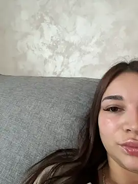 JessicaCartier online show from May 31, 2026, 10:22 am