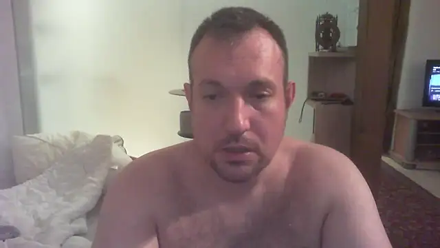 Snapshot of Mike_12hot chatting on April 8, 2026, 7:47 pm Mike 12hot online show from April 8, 2026, 7:47 pm