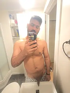 Snapshot of hard_dick011 chatting on May 30, 2026, 2:47 pm hard dick011 online show from May 30, 2026, 2:47 pm