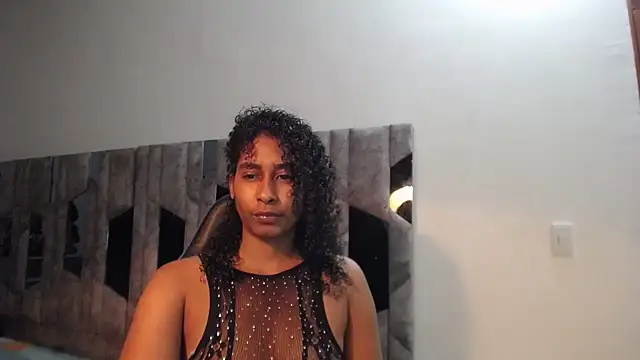 yohatinelly07 online show from June 30, 2026, 6:36 am