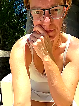 Snapshot of SpiceLea chatting on May 21, 2026, 12:12 pm SpiceLea online show from May 21, 2026, 12:12 pm