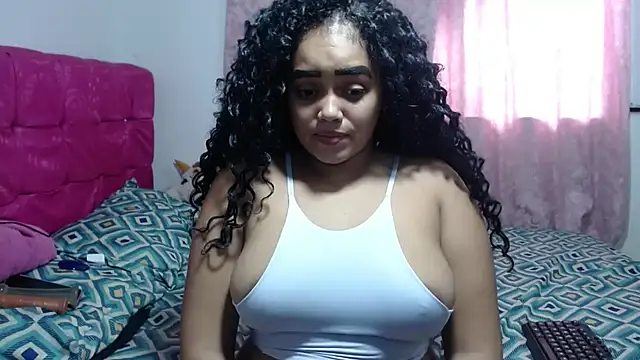 Snapshot of kiara_milf_ chatting on October 28, 2025, 8:55 pm kiara milf online show from October 28, 2025, 8:55 pm